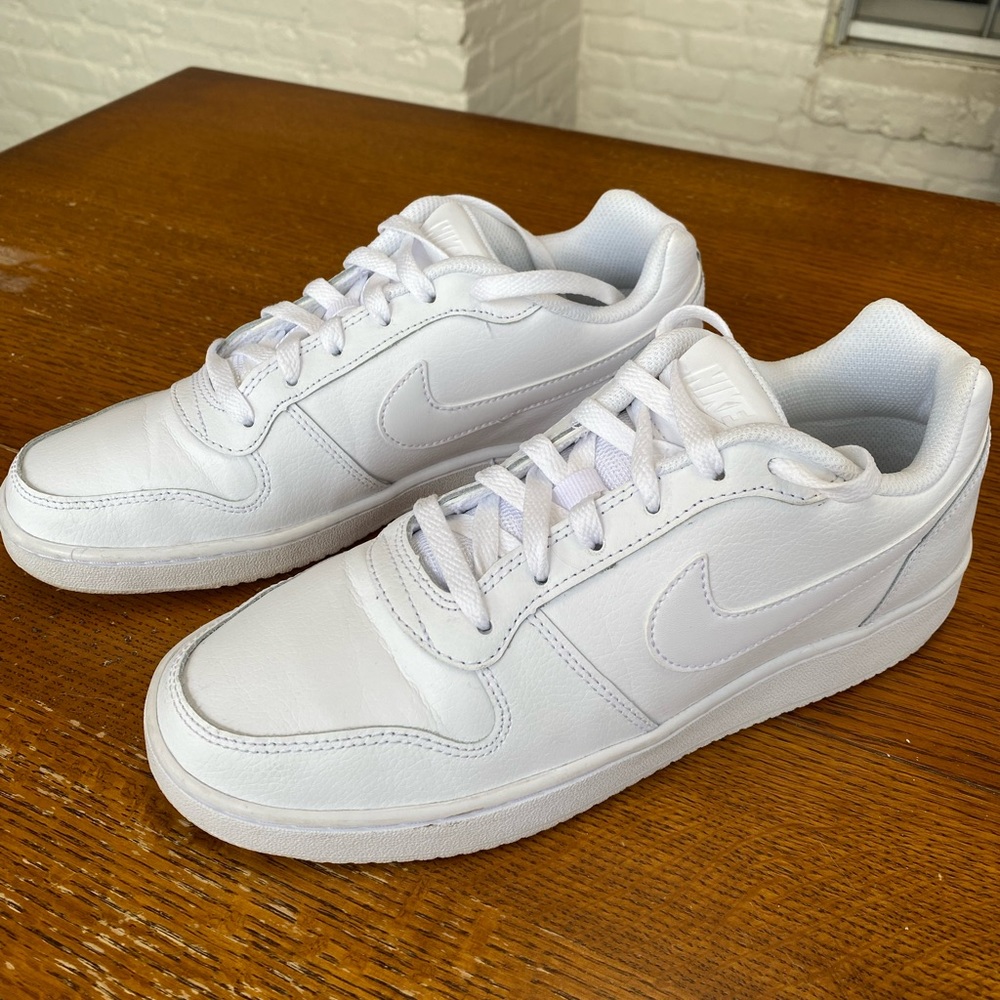 Nike Women’s Basketball Shoe